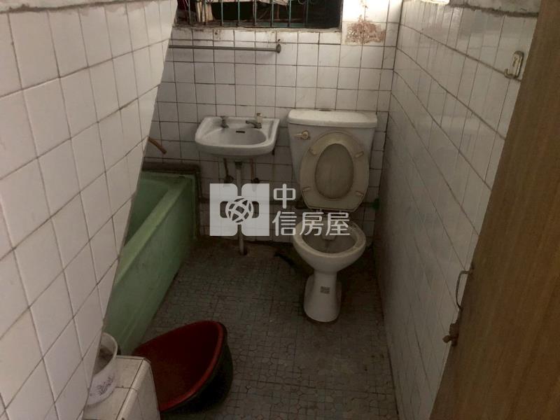 中埔中華路透天房屋室內格局與周邊環境
