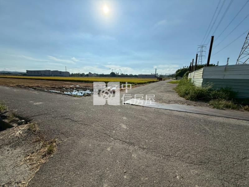 烏日溪南路旁農地房屋室內格局與周邊環境