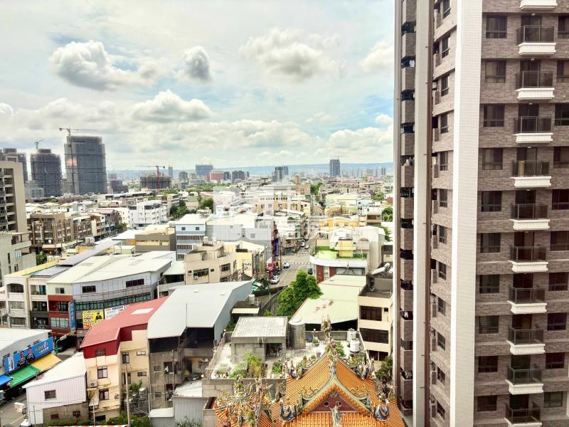 崇德薈高樓層三房平車可直接入住房屋室內格局與周邊環境