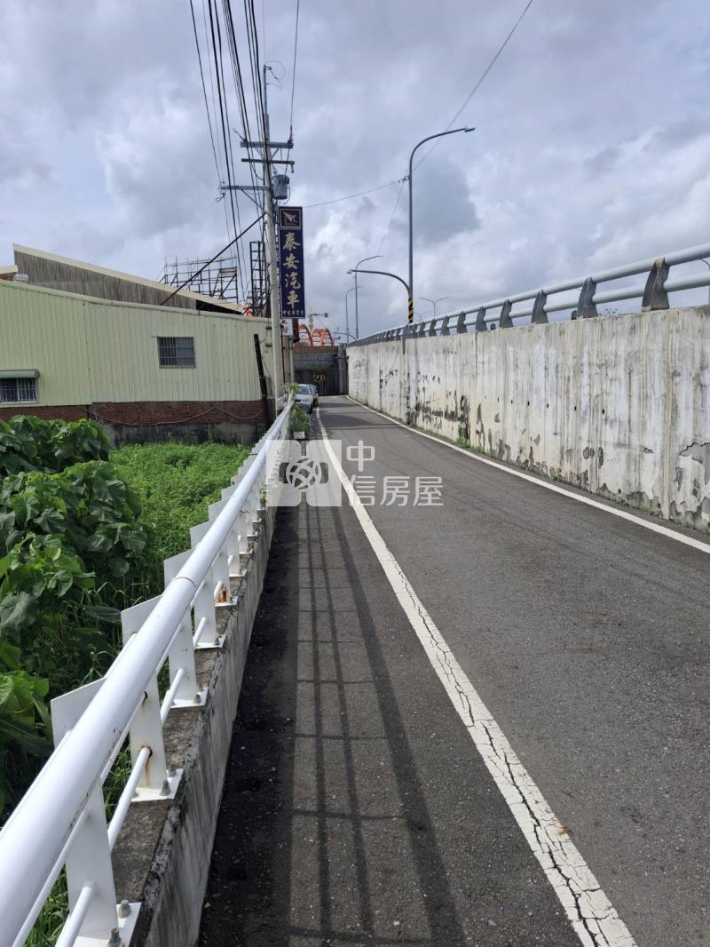 湖內臨省道大面積都內農地房屋室內格局與周邊環境