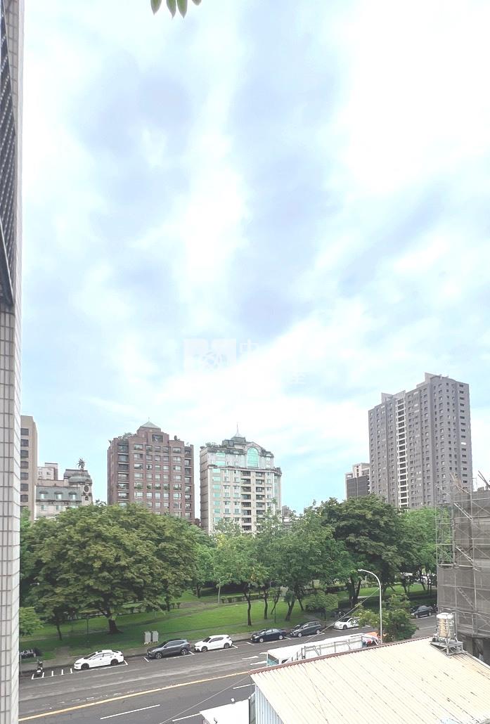 草悟道超級大美三房房屋室內格局與周邊環境