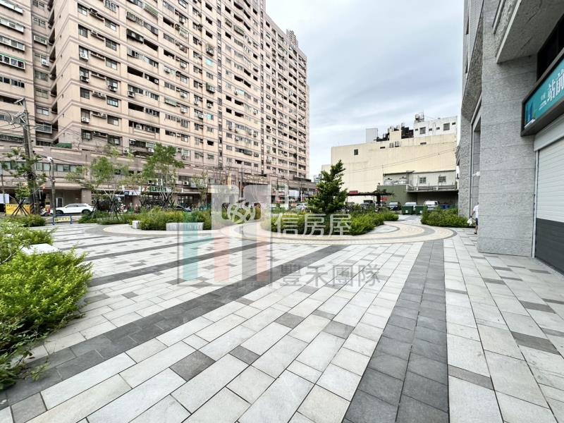 【豐禾】平鎮站前金店面雙車位房屋室內格局與周邊環境