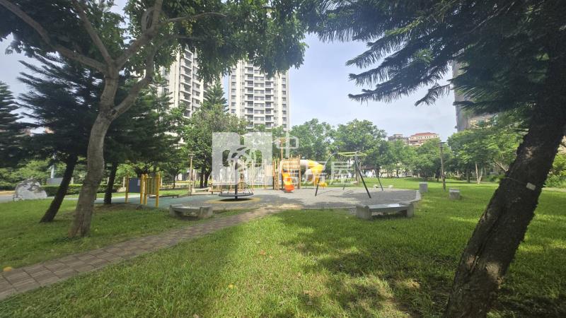 青埔特區三房+雙車位房屋室內格局與周邊環境