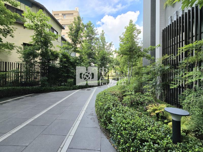 華相楓PARK四房雙平車房屋室內格局與周邊環境