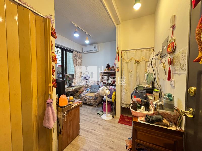 中原商圈電梯大套房【有陽台】房屋室內格局與周邊環境