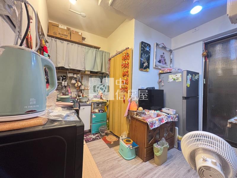中原商圈電梯大套房【有陽台】房屋室內格局與周邊環境