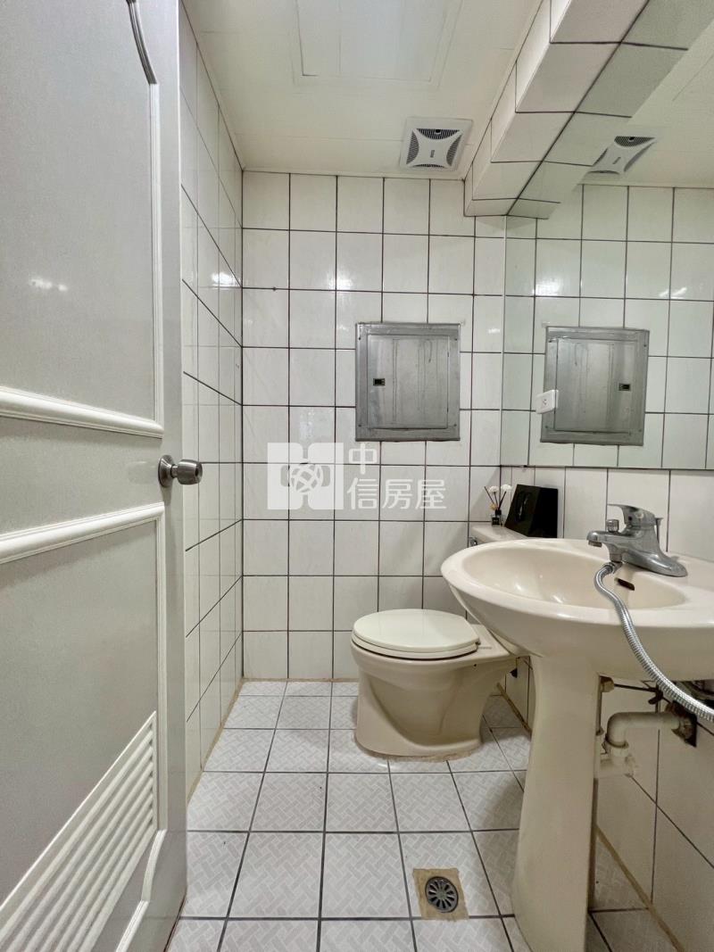 南區車位美廈房屋室內格局與周邊環境