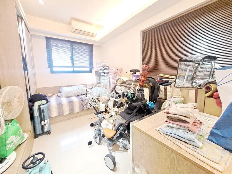 昭陽君品3+1房雙車位房屋室內格局與周邊環境