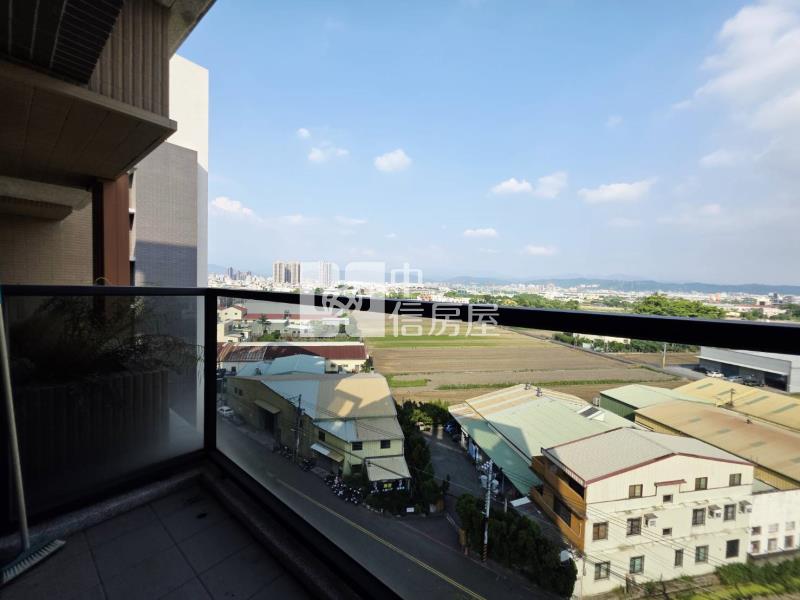 薪自在高樓層無限視野三房平車房屋室內格局與周邊環境