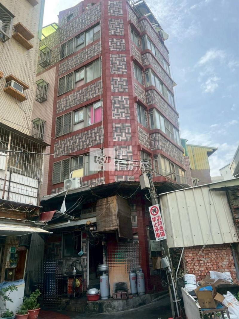 鴨母寮商用黃金發財金店面房屋室內格局與周邊環境