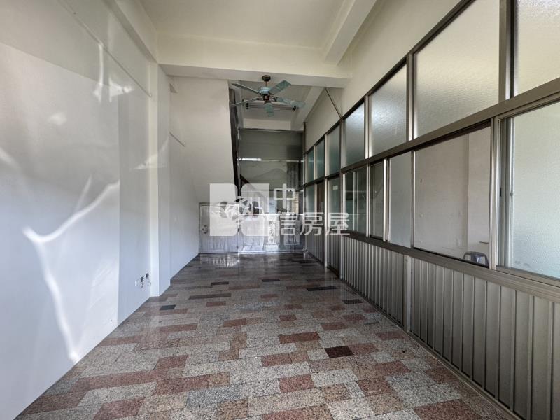台一新市乙工廠房房屋室內格局與周邊環境