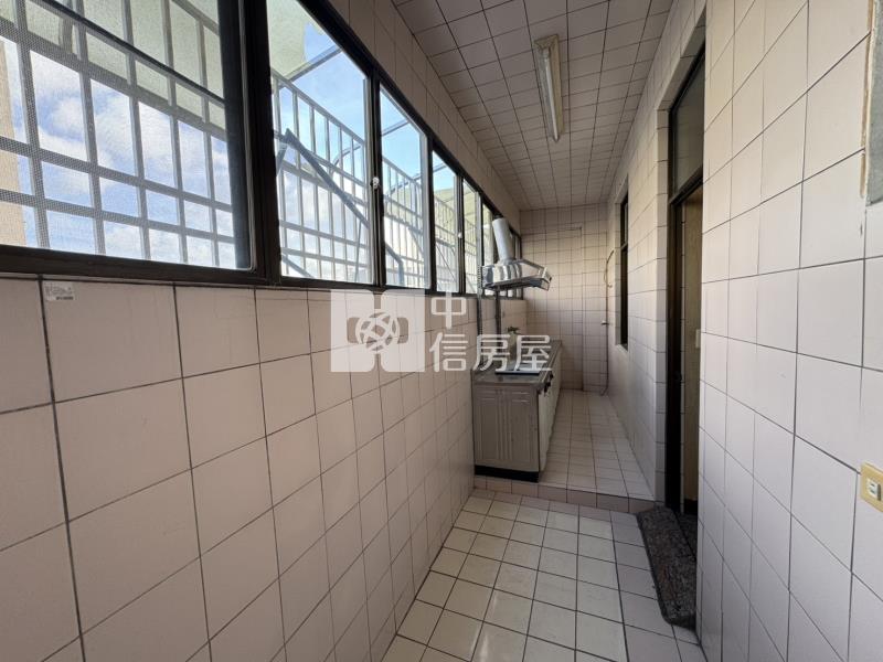 台一新市乙工廠房房屋室內格局與周邊環境