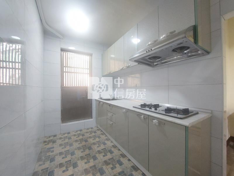 中壢區民權路三段整新透天房屋室內格局與周邊環境