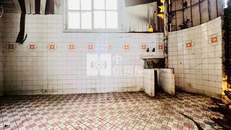 成大南園超大面寬店面*專約*房屋室內格局與周邊環境