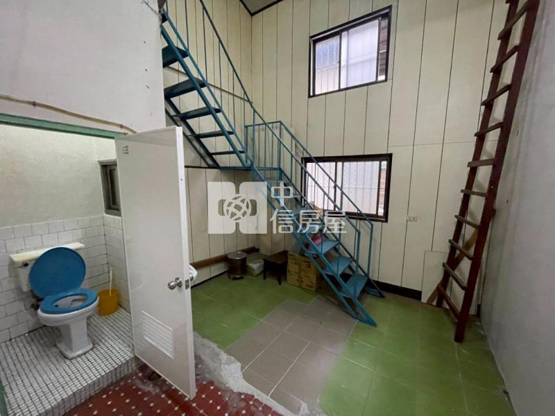 垂楊國小旁透天房屋室內格局與周邊環境