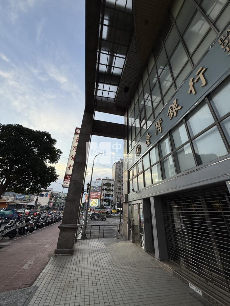 平鎮台銀名格廣場高樓層大3房房屋室內格局與周邊環境