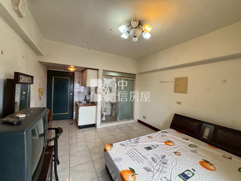 內壢環中商圈美套房房屋室內格局與周邊環境
