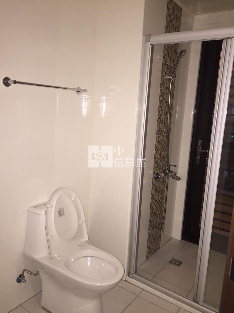 北屯包租婆*磐峰璞原*輕屋齡3房+平車房屋室內格局與周邊環境