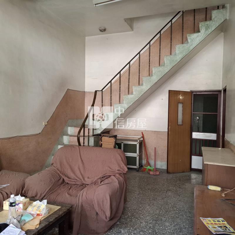內惟美術館面寬7.5米邊間透天房屋室內格局與周邊環境