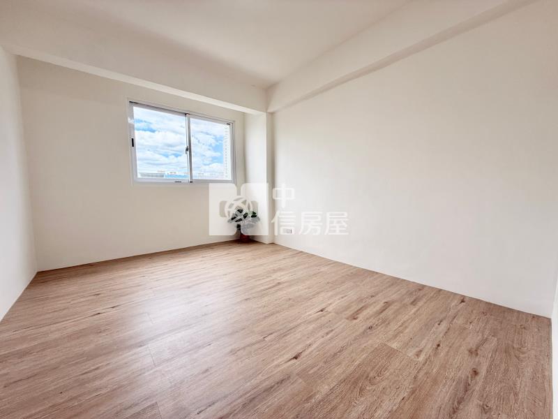 俯瞰．興進綠園道㊣3房奶油無印風美寓房屋室內格局與周邊環境