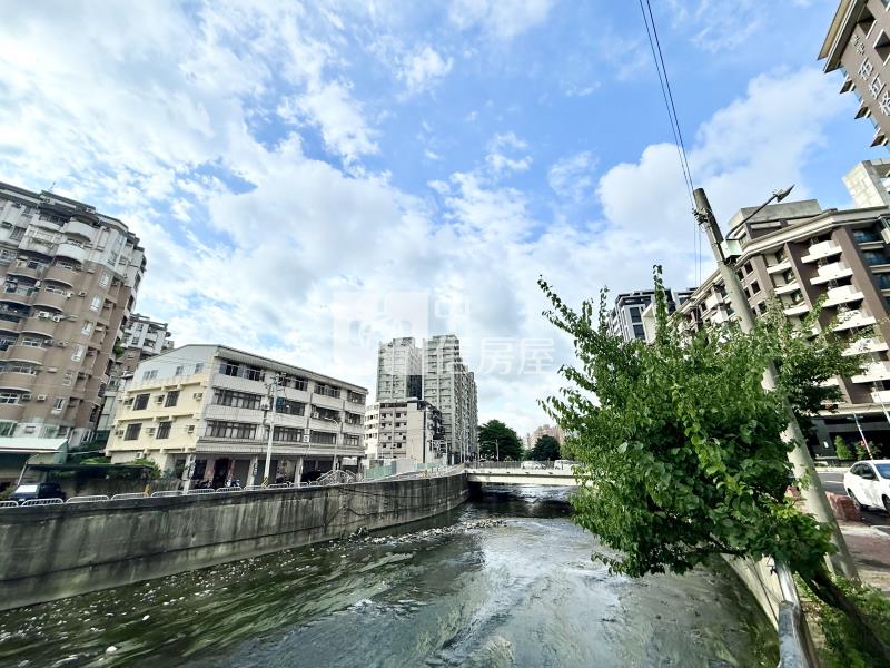 誠意降百萬｜中山醫學院大慶捷運震後指名三房平車房屋室內格局與周邊環境