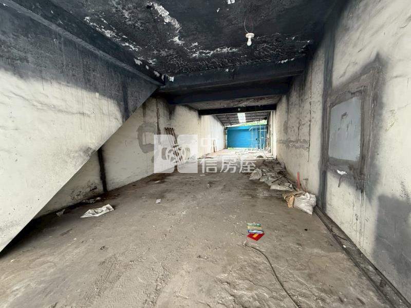中壢體育園區大地坪透天房屋室內格局與周邊環境