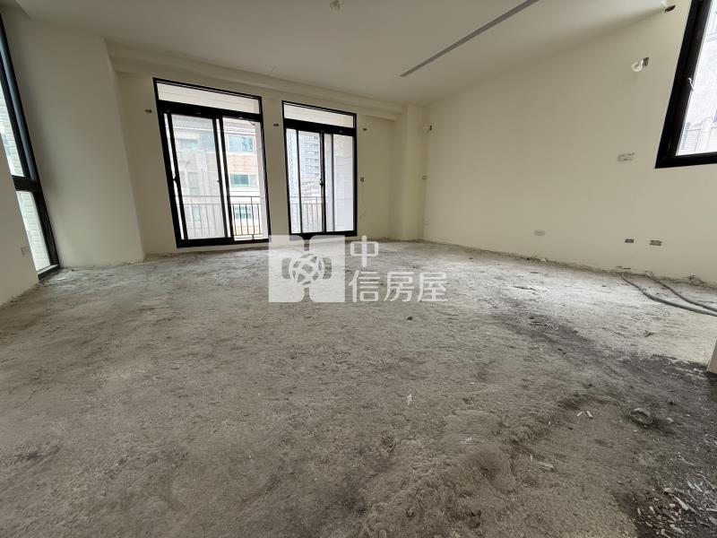 七期豪宅電梯別墅房屋室內格局與周邊環境