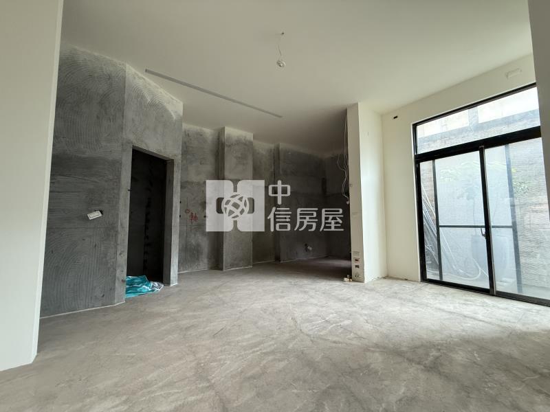 七期豪宅電梯別墅房屋室內格局與周邊環境