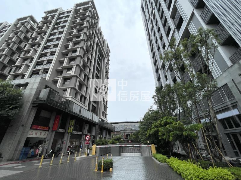 湖濱新綻雙平車角店房屋室內格局與周邊環境