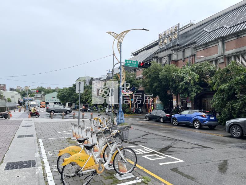 湖濱新綻雙平車角店房屋室內格局與周邊環境