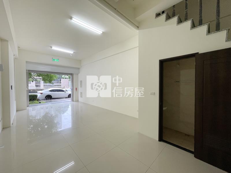 湖濱新綻雙平車角店房屋室內格局與周邊環境