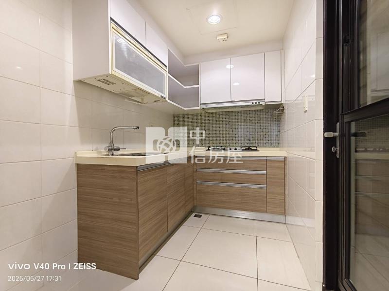 公園I-PARK面公園美廈雙平車房屋室內格局與周邊環境