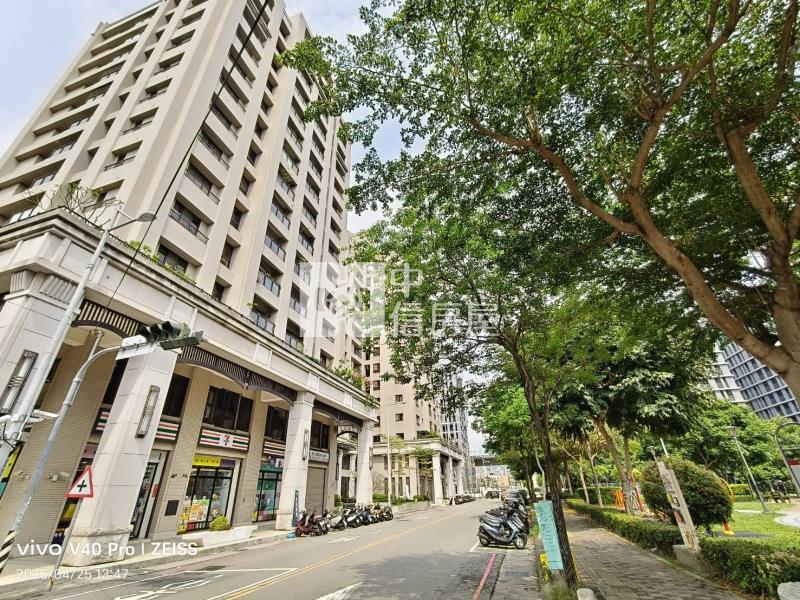 公園I-PARK面公園美廈雙平車房屋室內格局與周邊環境