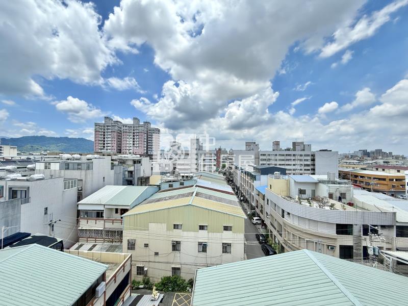 東平商圈入門大玄關全新整理三房美屋房屋室內格局與周邊環境