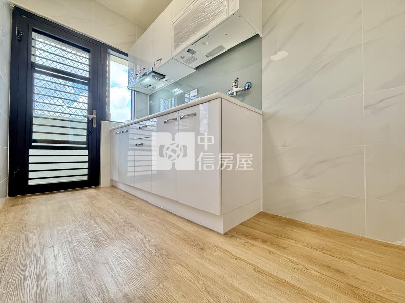 東平商圈入門大玄關全新整理三房美屋房屋室內格局與周邊環境