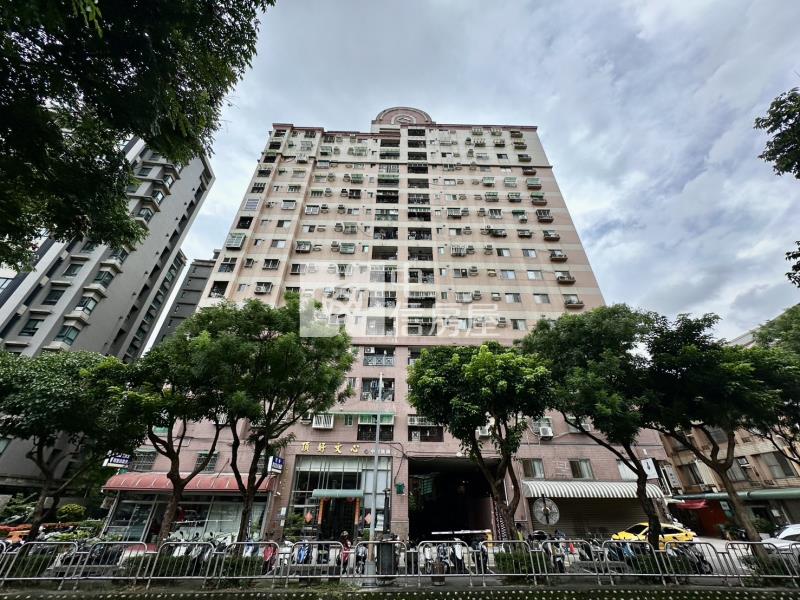 頂好文心春之頌電梯2房房屋室內格局與周邊環境