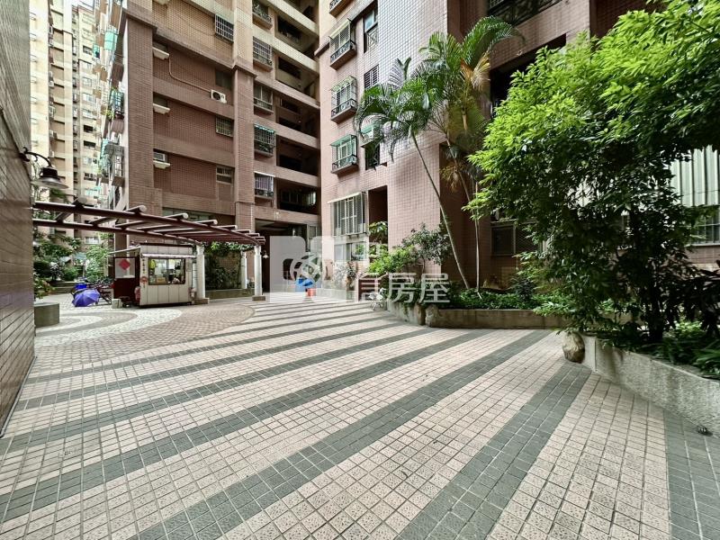 頂好文心春之頌電梯2房房屋室內格局與周邊環境