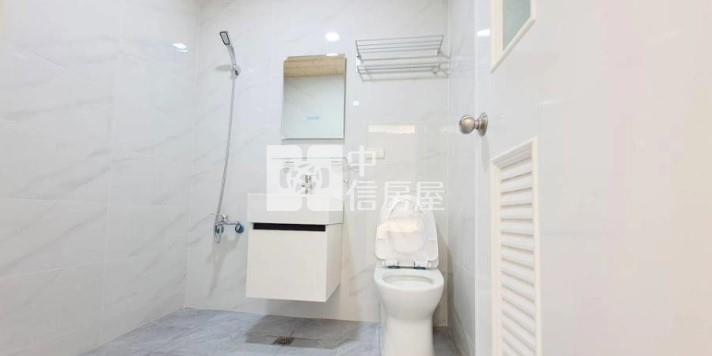 中興大學旁南京大廈美三房房屋室內格局與周邊環境