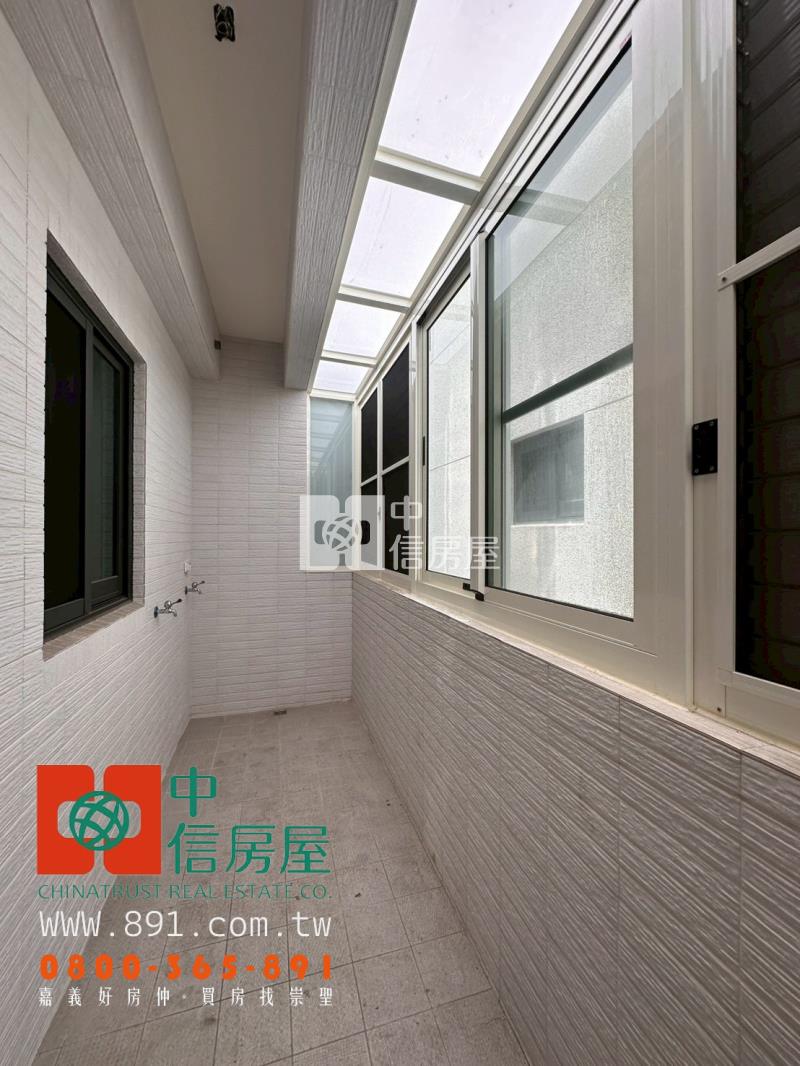 太子宮輕屋齡店面車庫別墅房屋室內格局與周邊環境