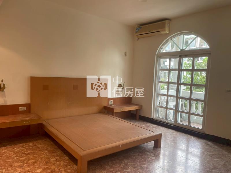 幼獅交流道旁美別墅房屋室內格局與周邊環境