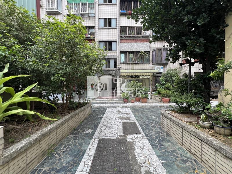 三鐵共構北歐風三房精裝戶房屋室內格局與周邊環境