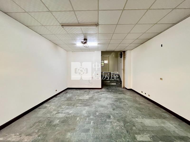 宜欣國小旁臨路大坪數店面房屋室內格局與周邊環境