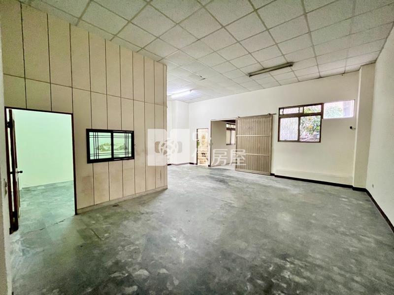 宜欣國小旁臨路大坪數店面房屋室內格局與周邊環境