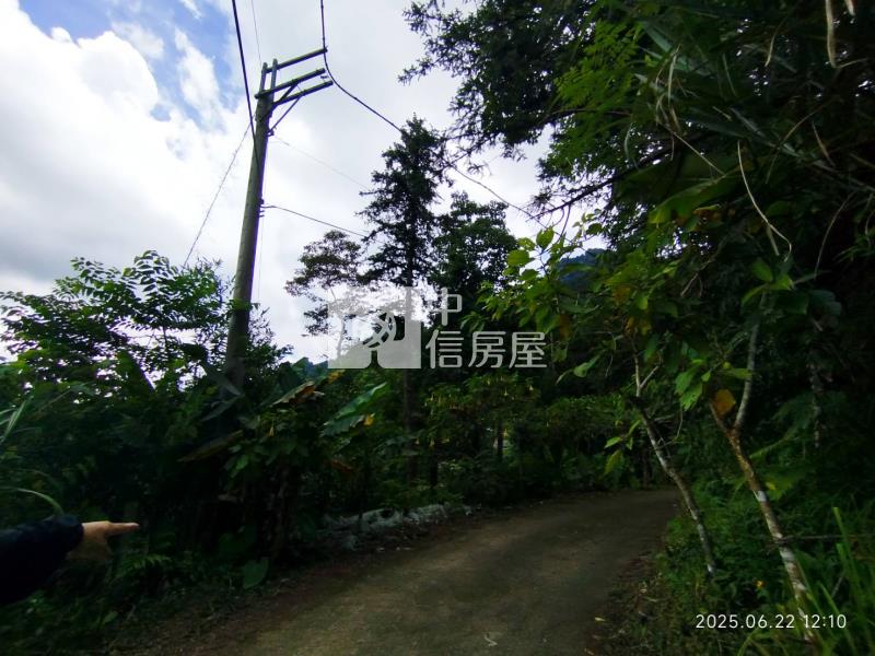 竹東近五指山快樂休閒農地房屋室內格局與周邊環境