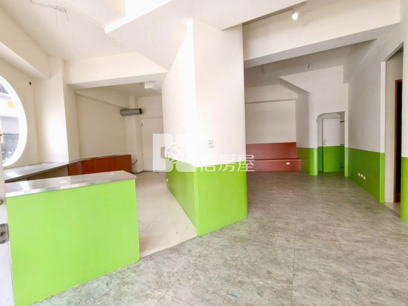 斗六家樂福三角窗金店面房屋室內格局與周邊環境