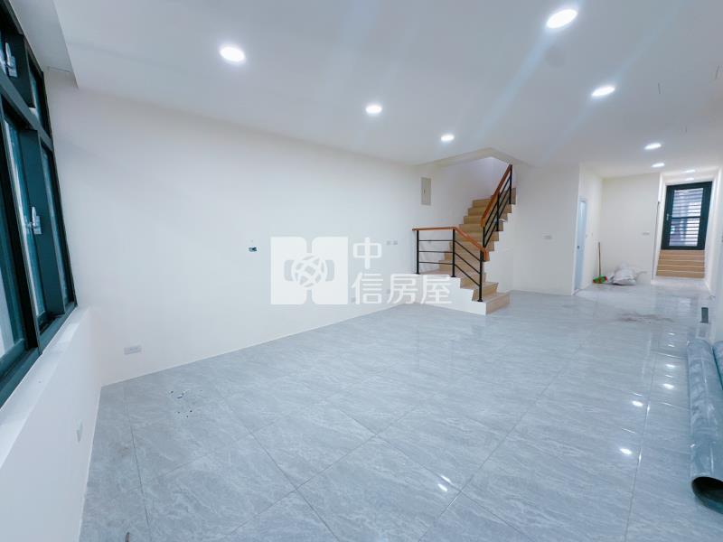 平鎮山仔頂市場前後臨路美店住房屋室內格局與周邊環境