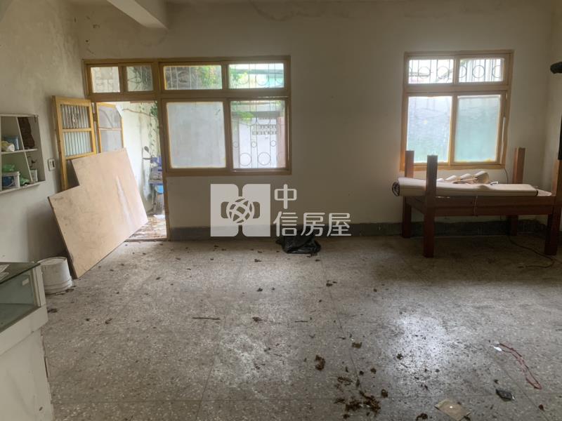 龍岡大地坪需整理透天房屋室內格局與周邊環境