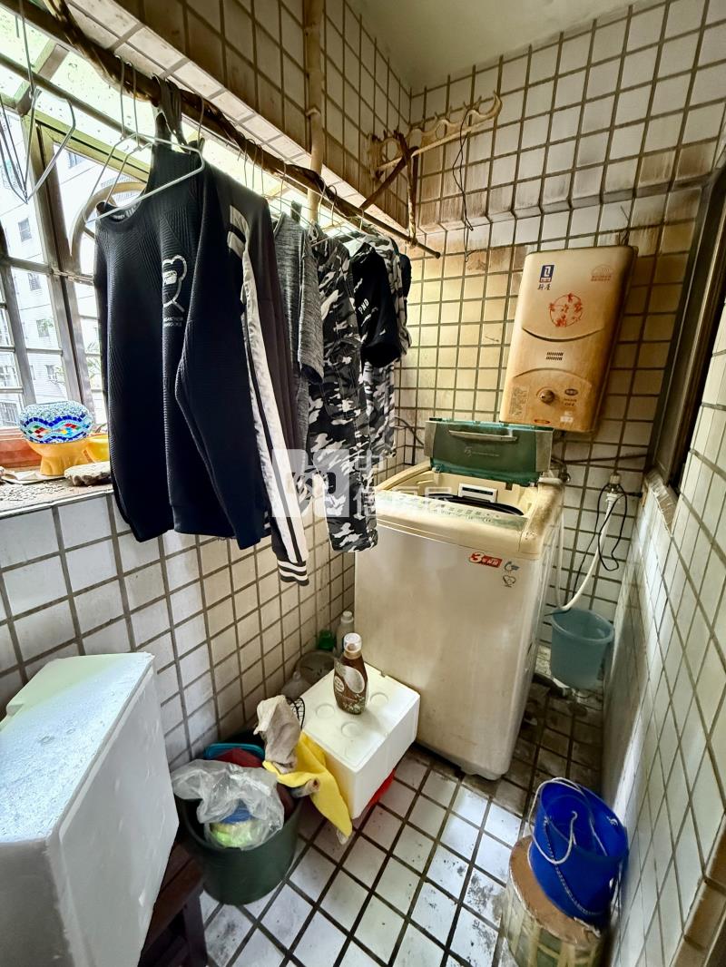 大明商圈賺錢金店面房屋室內格局與周邊環境