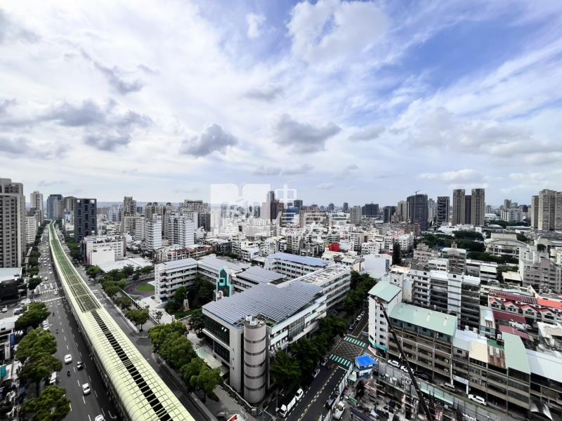 文心1高樓採光大兩房房屋室內格局與周邊環境