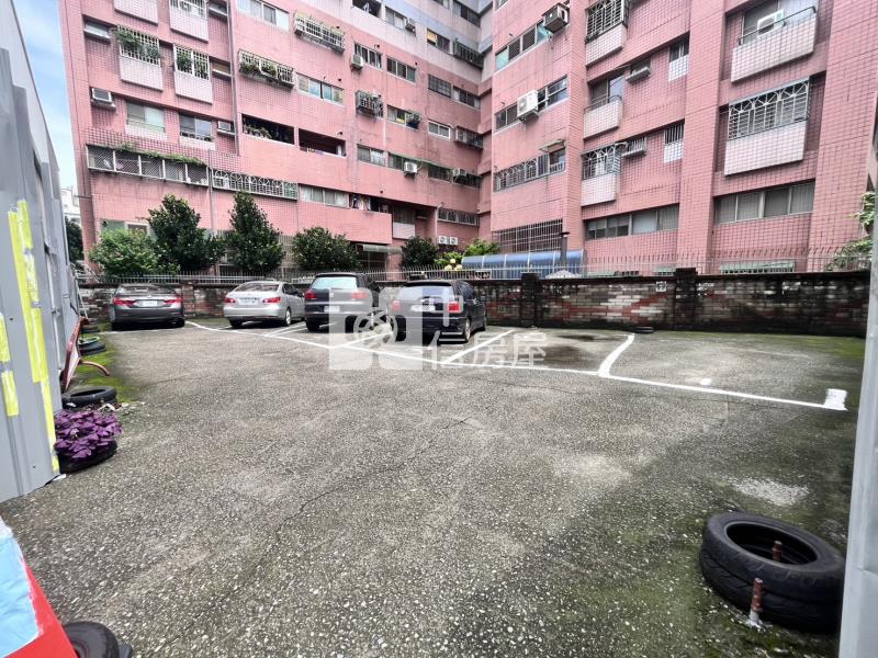 興安商圈大面寬建地房屋室內格局與周邊環境